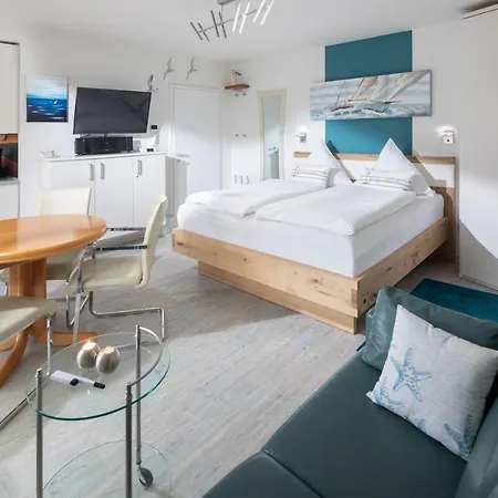 Haus Bracht- Direkt Am Kurplatz Ξενοδοχείο με διαμερίσματα Juist