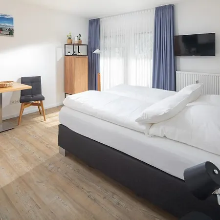 Haus Bracht- Direkt Am Kurplatz Apart-hotel *