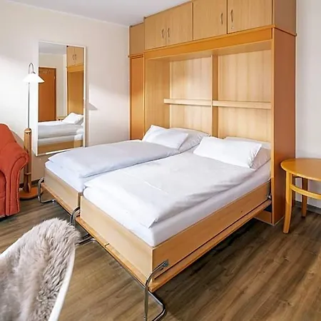 Aparthotel Haus Bracht 3*