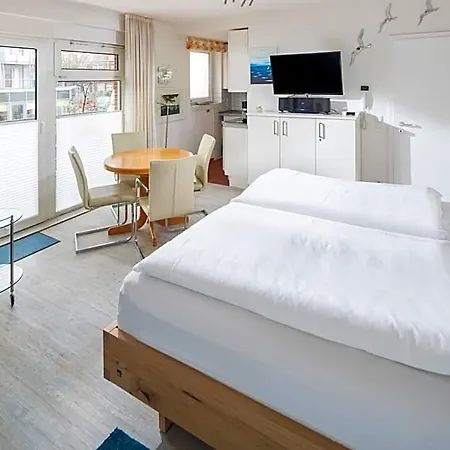 Aparthotel Haus Bracht 3*