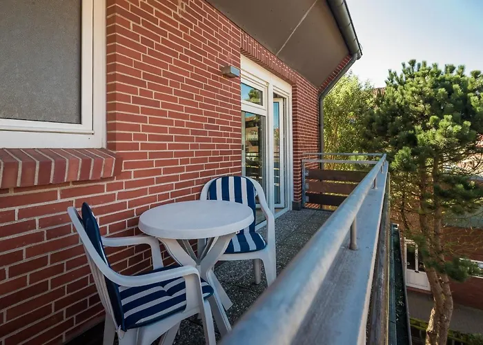 Haus Bracht- Direkt Am Kurplatz 3* Juist